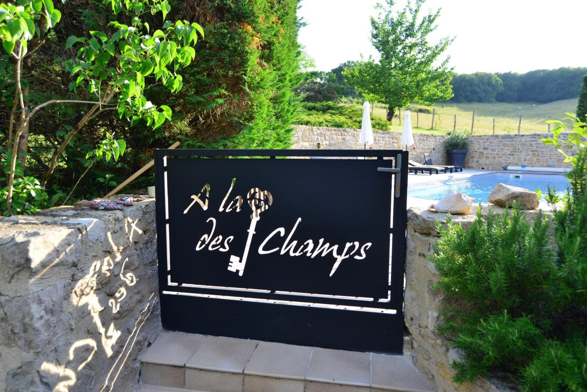 Chambre D'Hotes A La Cle Des Champs Varen エクステリア 写真